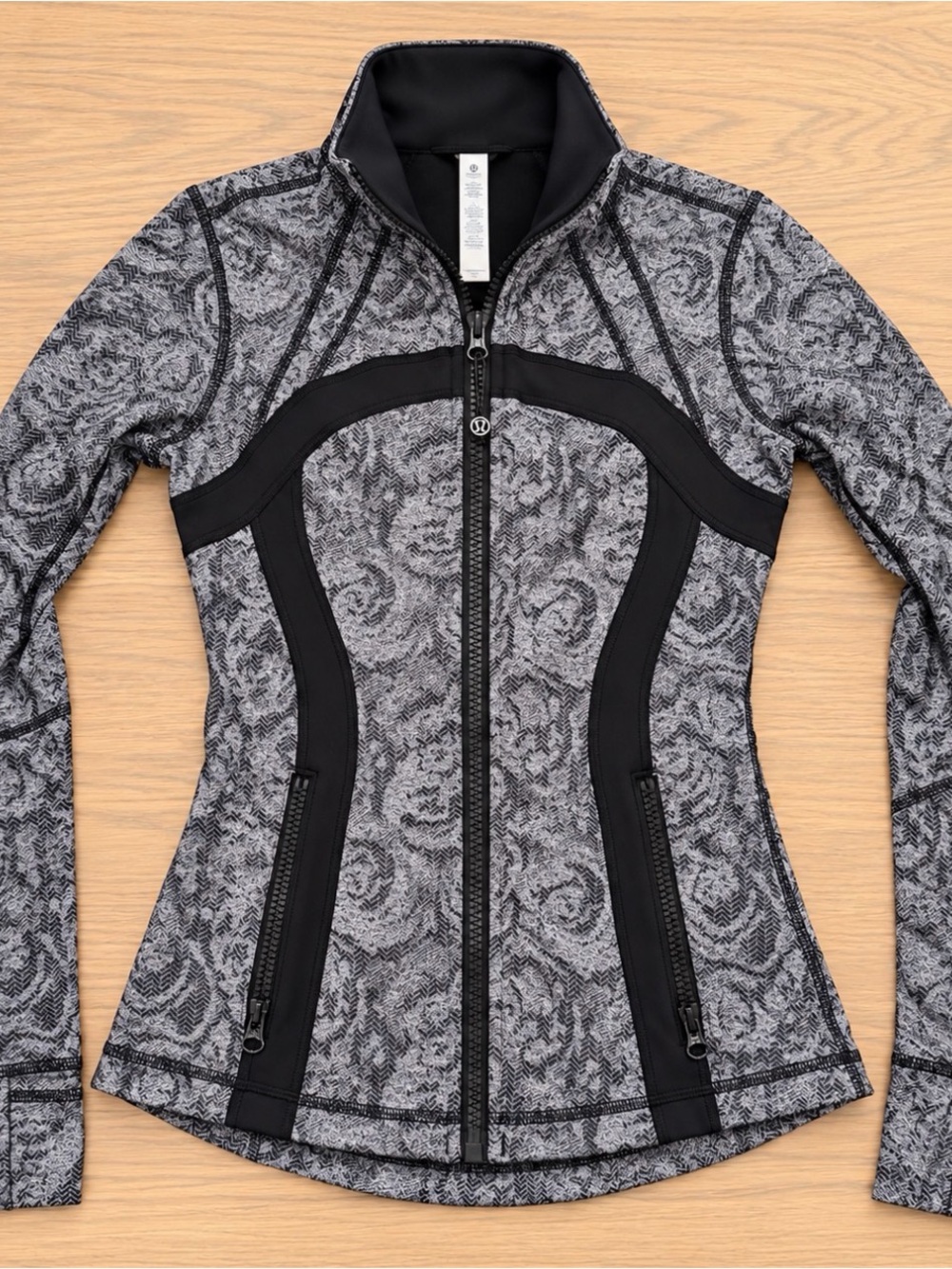 lululemon athletica Black & Gray Patterned Zip Jacket